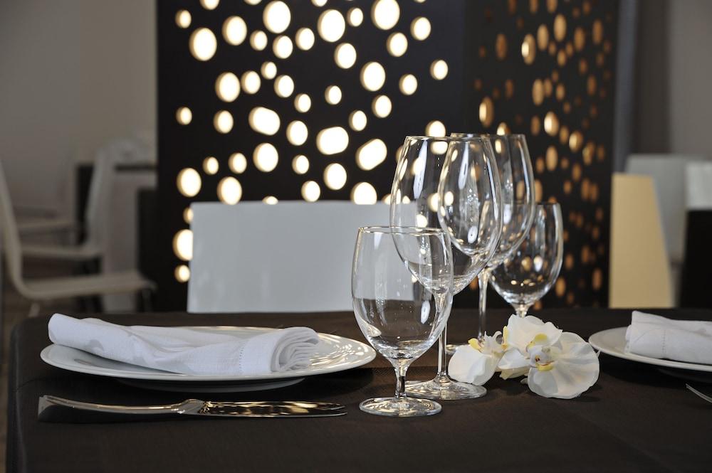 Pietre Nere Resort & Spa Modica Restaurang bild